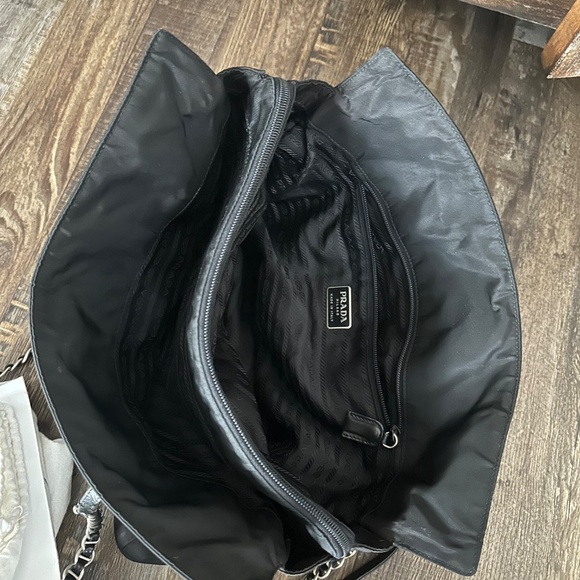 VINTAGE PRADA CHAIN HANDLE TOTE HANDBAG NYLON VELA PURSE - Picture 4 of 5